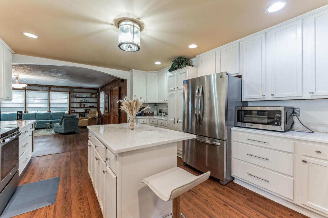 Mins To Graceland Secluded Rambling Ranch Style Home ممفيس المظهر الخارجي الصورة